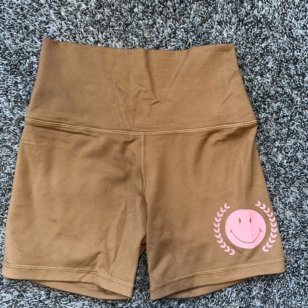 NWOT Aerie - Women's Shorts with Pink Smiley Design